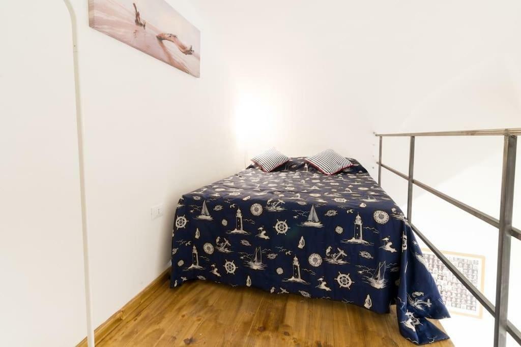 Appartamento Miniloft Rosso · Mini-Loft Sanremo Centro. Wifi&Aria condizionata Esterno foto